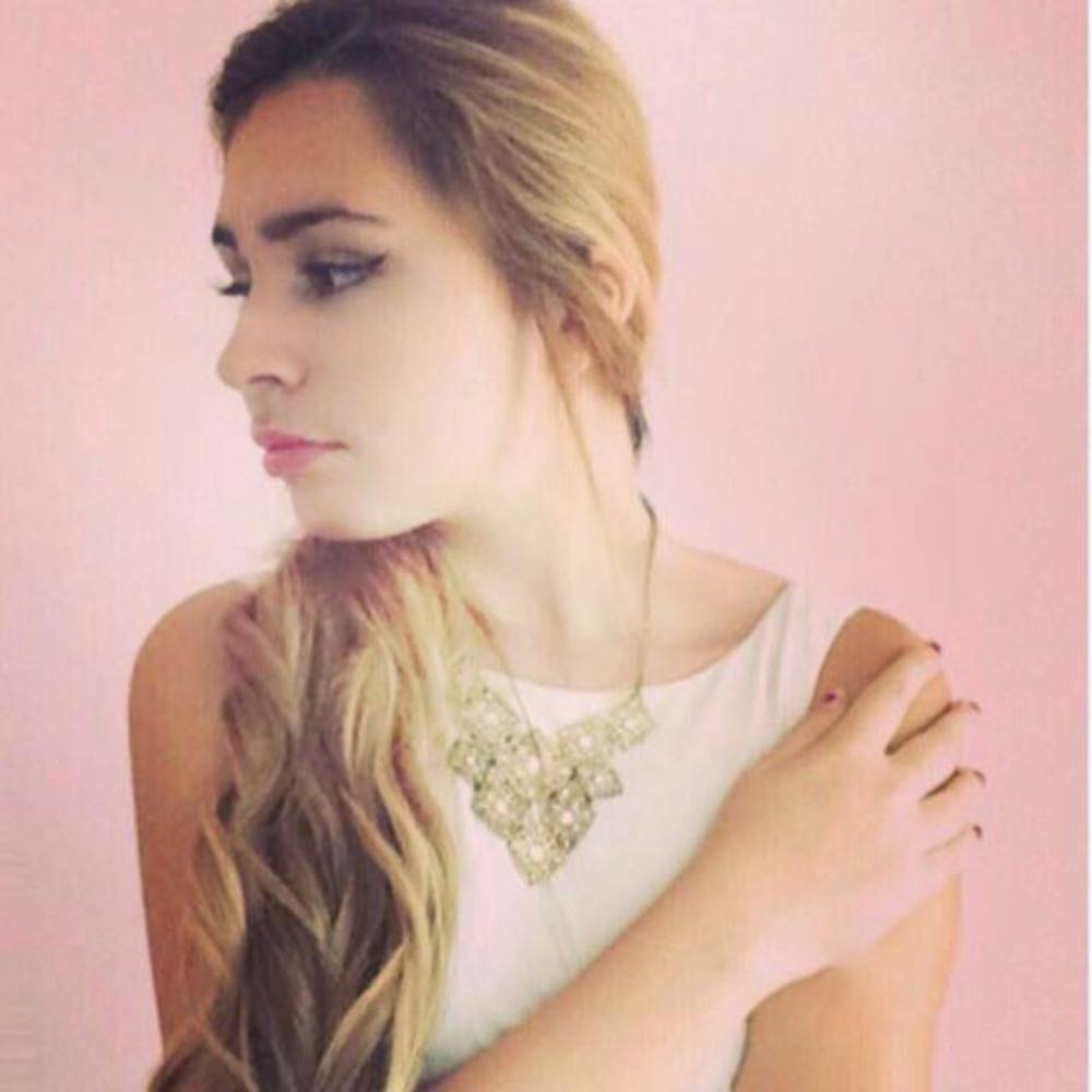 Meet your Posher, Rebecca