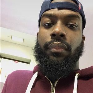 Meet your Posher, Dominic