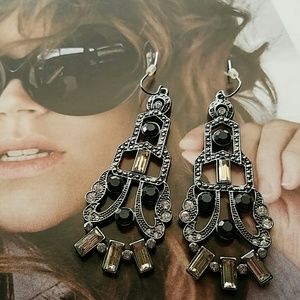 Intriguing Long Statement Mix Black RhineStone Earrings NWOT