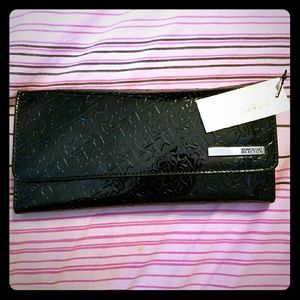 💥💥💥SOLD💥💥💥Kenneth Cole Large Wallet