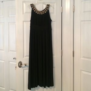 Black Sleeveless Evening Dress