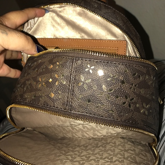 Backpack and matching wallet. For yanni09 only - Picture 7 of 8