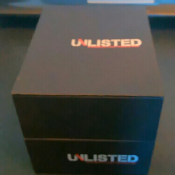 Unlisted Watch Black - Picture 2 of 2