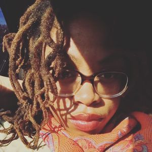 Meet your Posher, Ebony