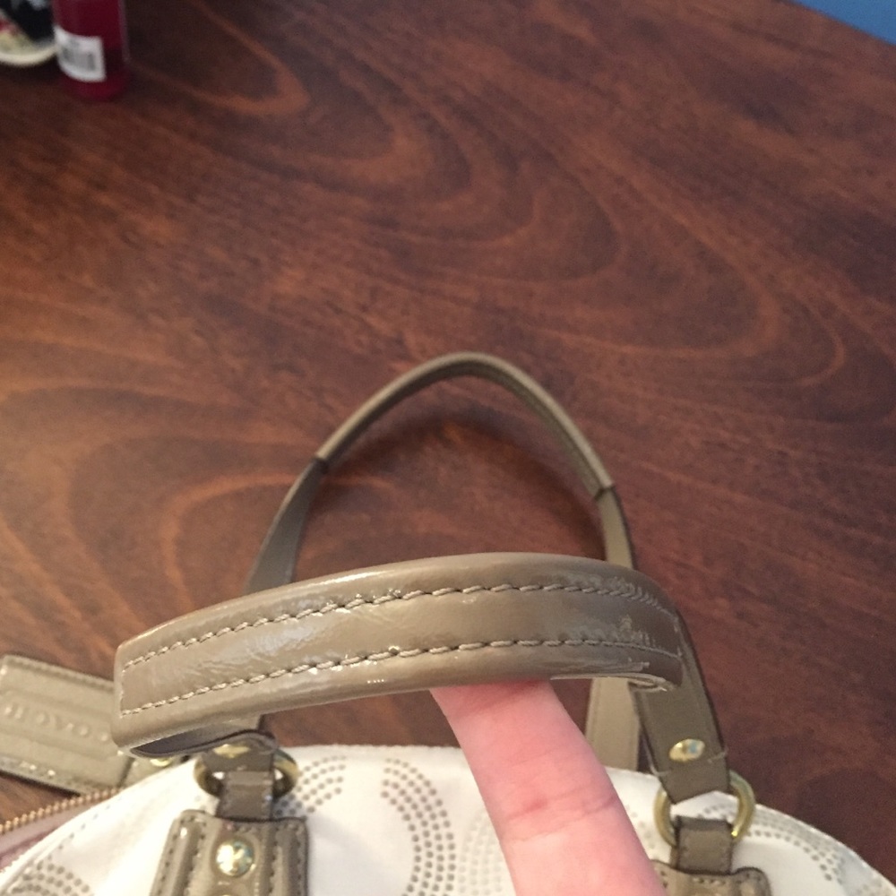 Add'l pics - Coach bag