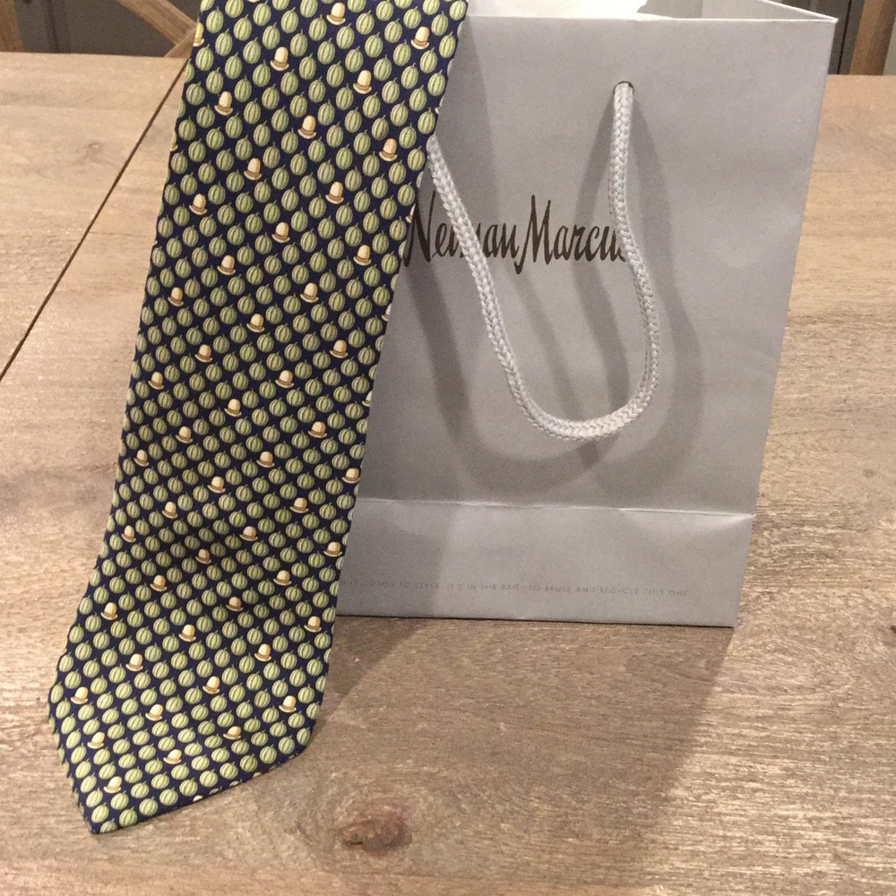 🌟Hermes🌟💕🍀 100% silk tie