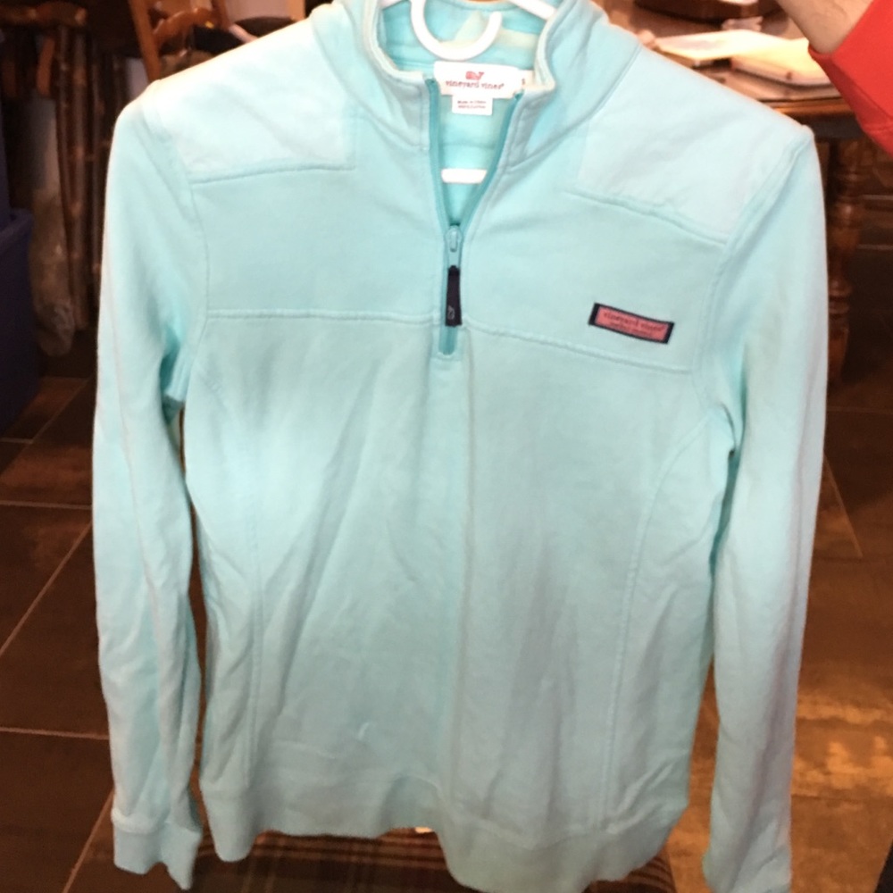 Blue Vineyard Vines Sweat Shirt