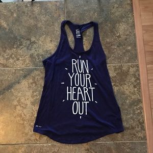 Nike tank size Large