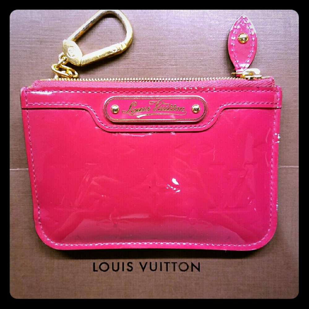 Louis Vuitton P Clefs MV Indian Rose color