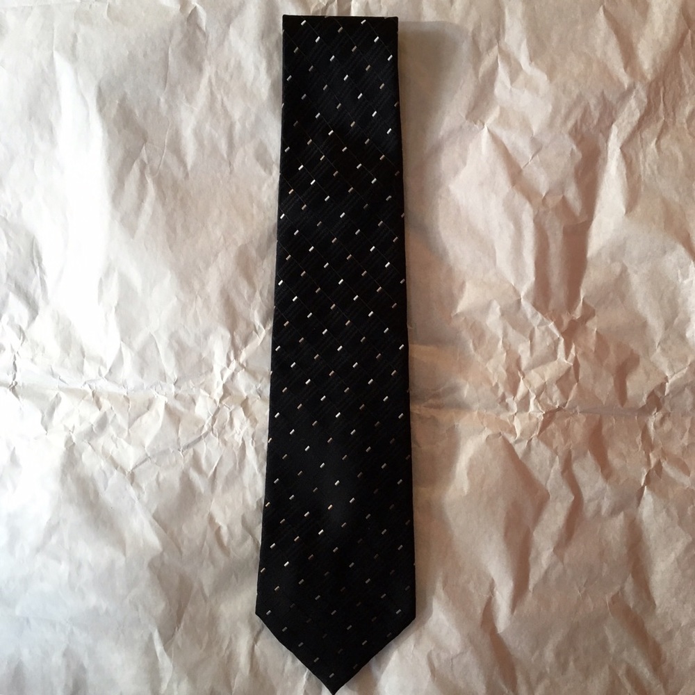 Michael Kors neck tie, elegant to wear! Gift