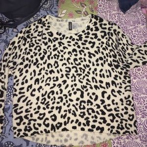 H&M Cheetah Print Sweater Crop Top