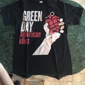 green day tee