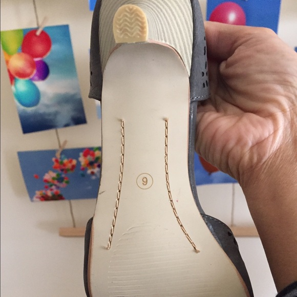 Brand new gray open toe heels! - Picture 4 of 4