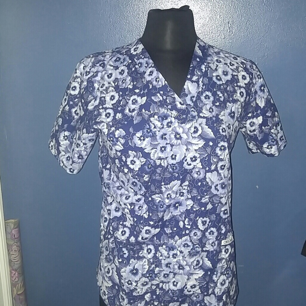 Cherokee Labcoat & Top