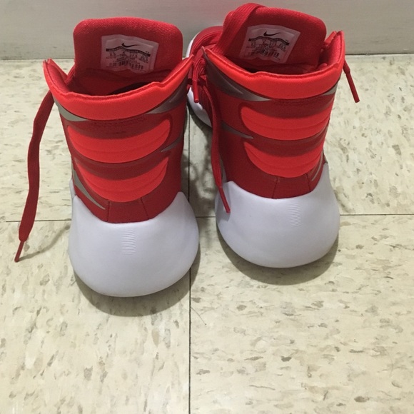 Nike hyperdunks - Picture 2 of 4