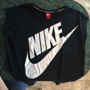 Nike tee