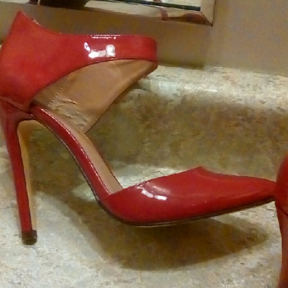 Michael Antonio Red Heels