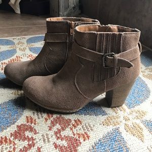 Bass booties, size 8 EUC