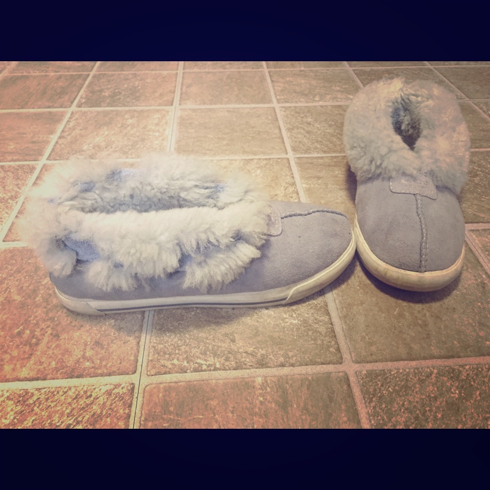 UGG slippers size 7 in light blue