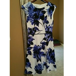 New floral dress from Maggy London