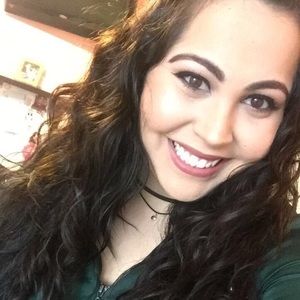 Meet your Posher, Juanita