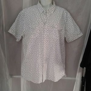 LEVI STANDARD FIT BUTTON UP TOP