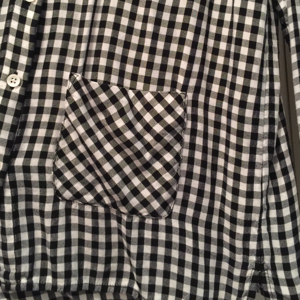 Checkered - Picture 3 of 4