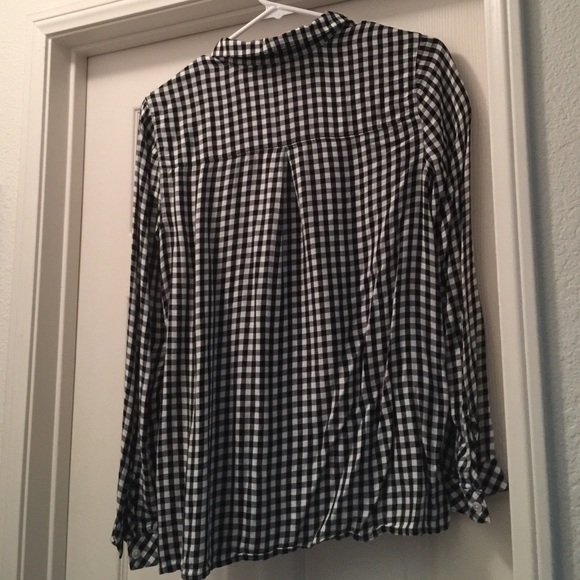 Checkered - Picture 4 of 4