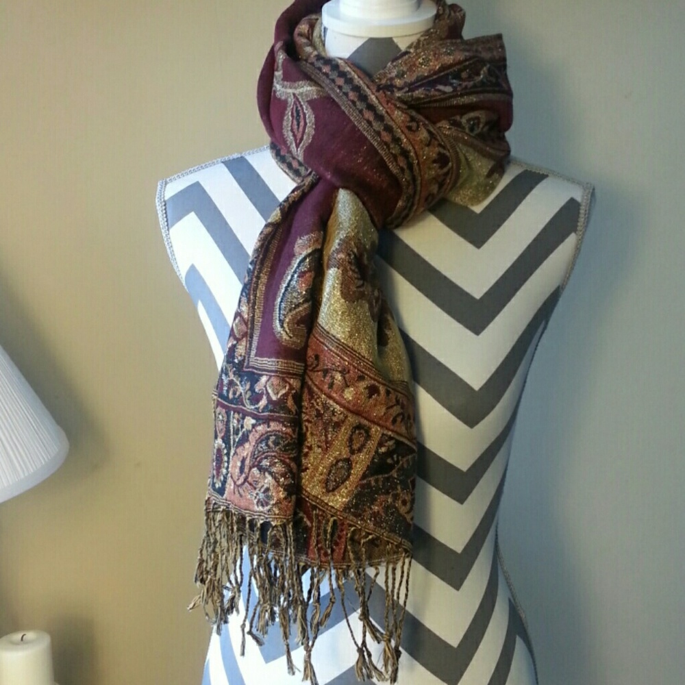 Pashmina scarf