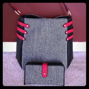 Purse and matching wallet - great condition