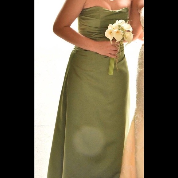 Dress - Picture 2 of 2