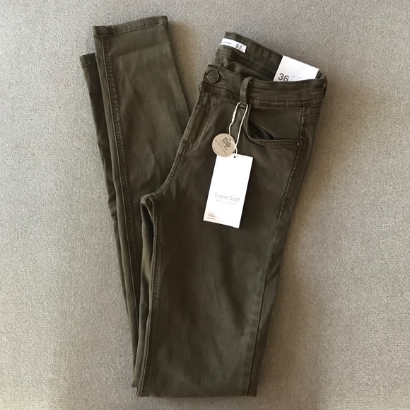 Zara Trafaluc denimwear size 04 - Picture 1 of 3