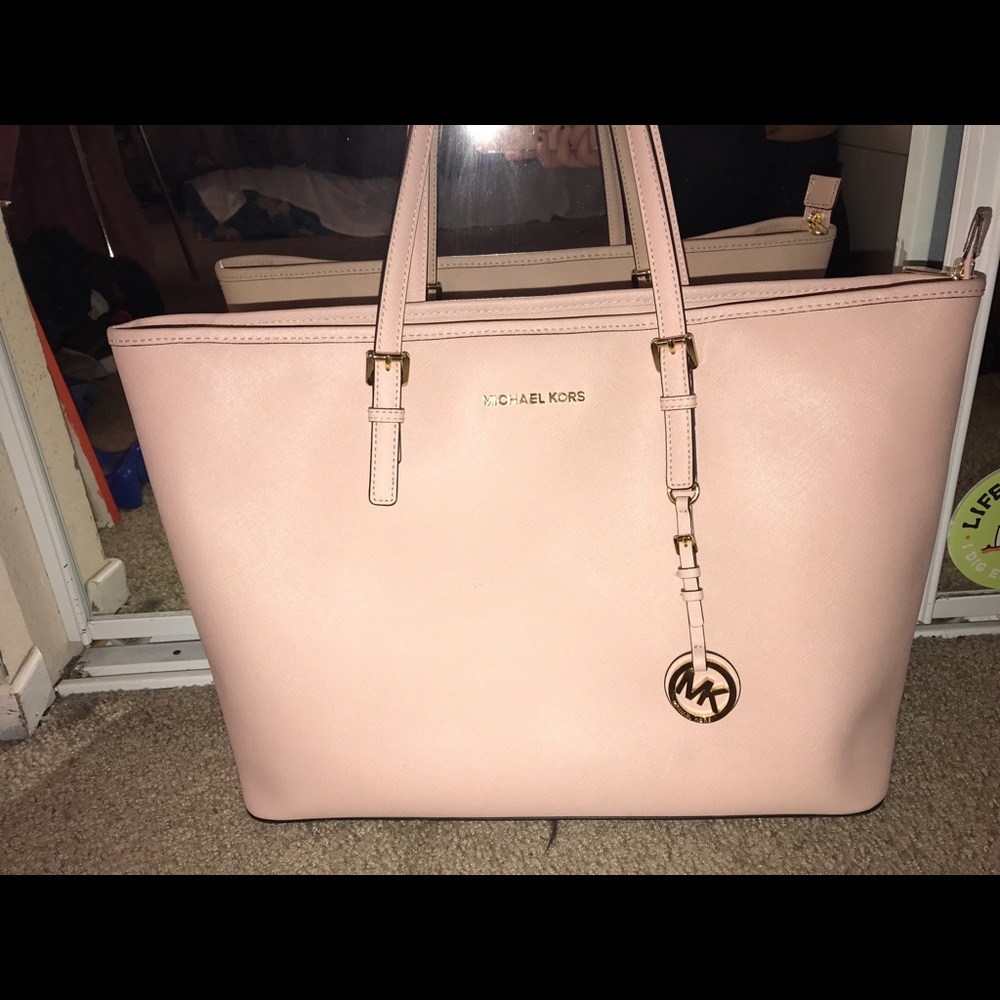 Michael Kors Jet Set Large Tote