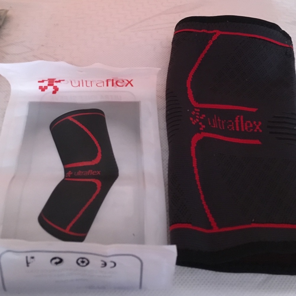 Knee sleeve for women.