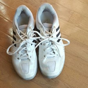 Adidas tennis shoes