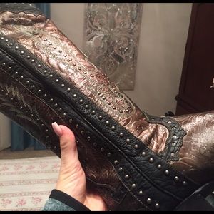 Brand New Dan Post cowgirl boots!!!!