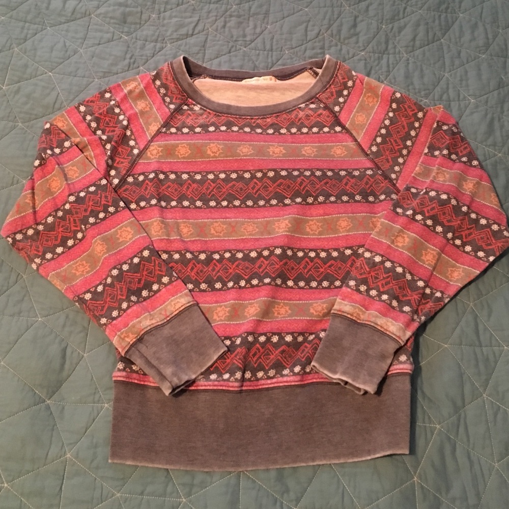 Patterned sweatshirt