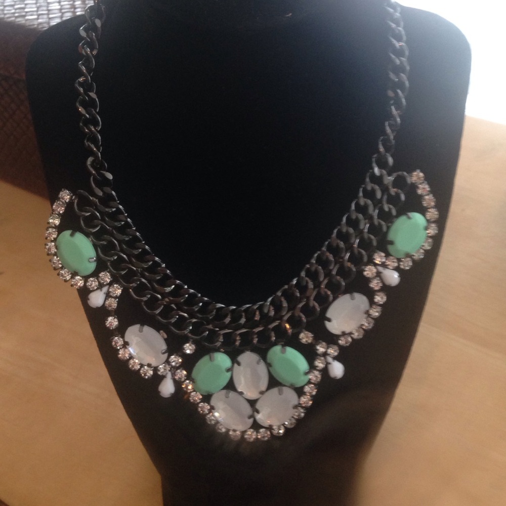 Premier Jewelry necklace