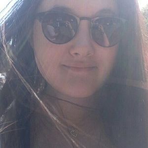 Meet your Posher, Bella