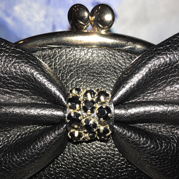 Kate Spade Poise Manor Place Black Wristlet NWTs - Picture 8 of 8