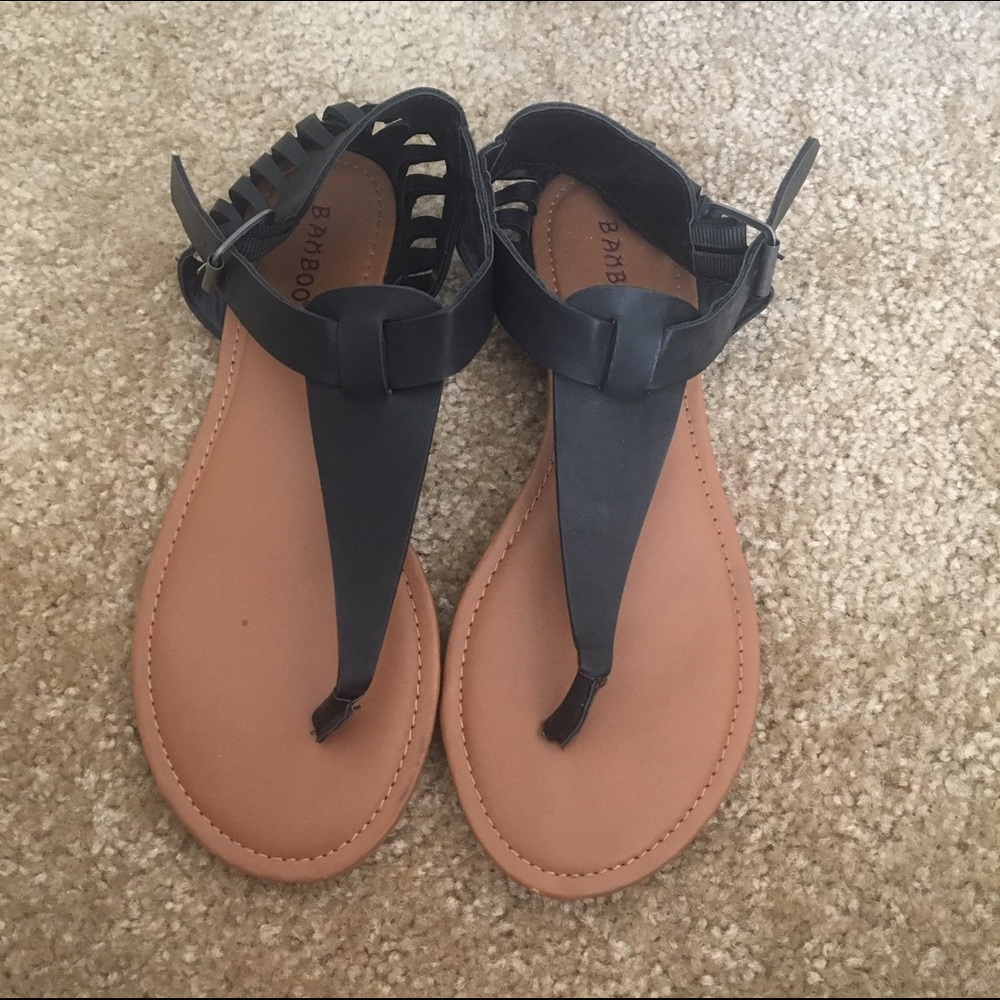Buckle sandals