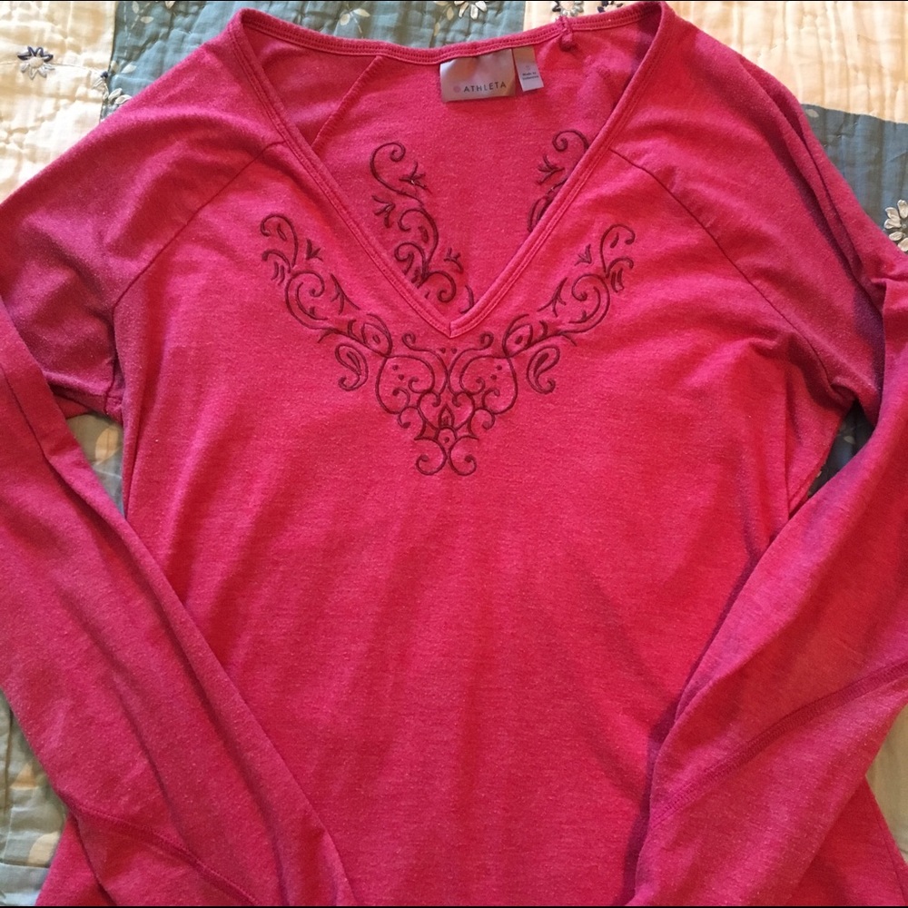 Athleta stretchy long sleeve shirt, pink, small