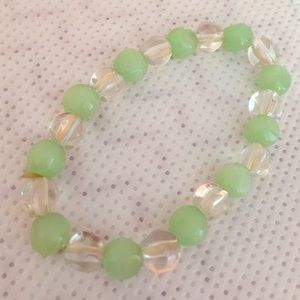Pistachio green and clear beaded bracelet.
