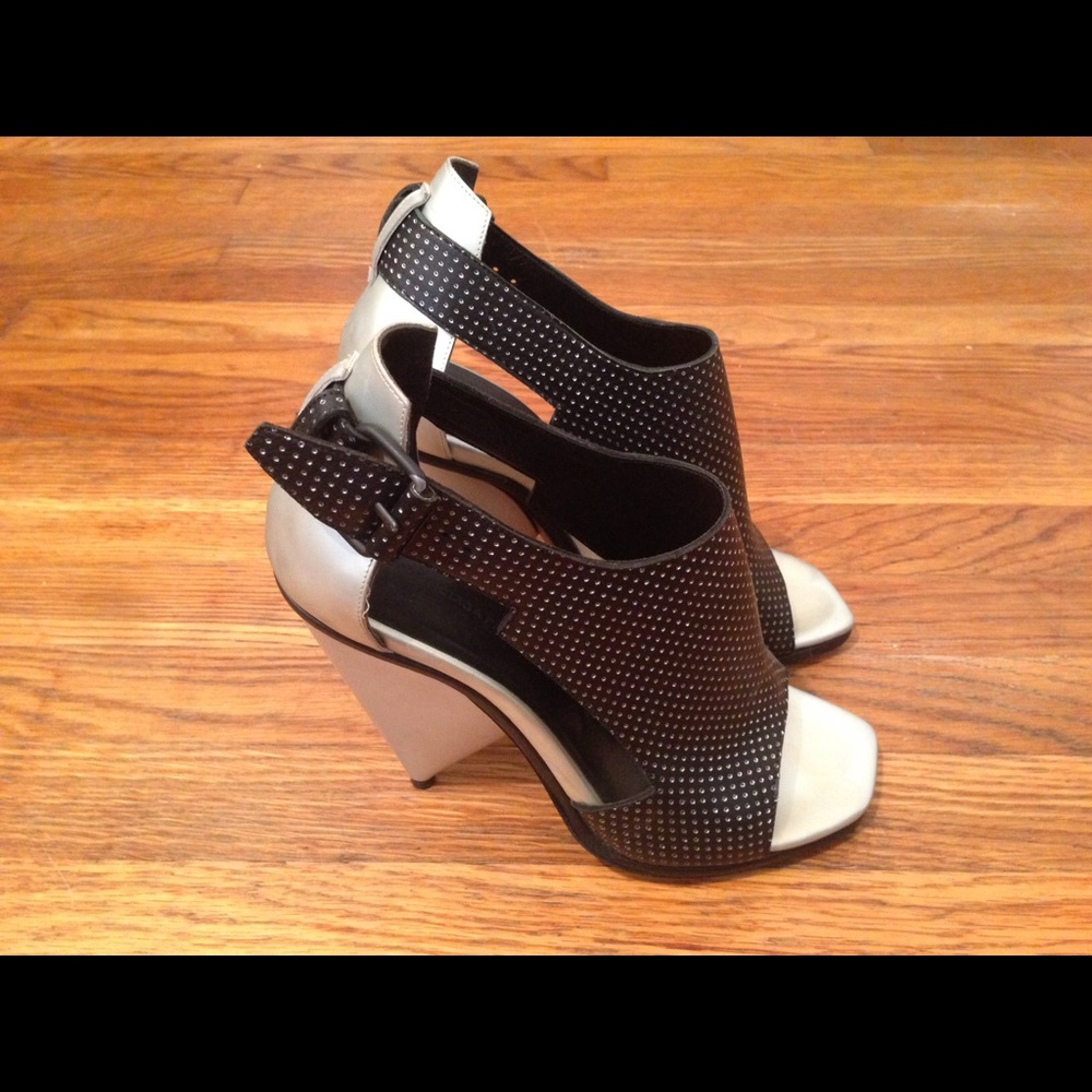 Balenciaga Cone Heel    size:8