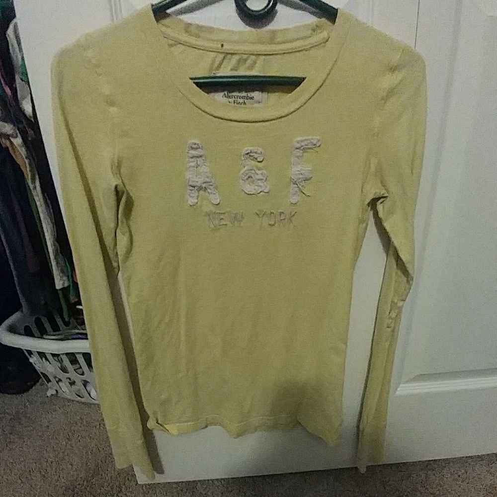 T-shirt style shirt