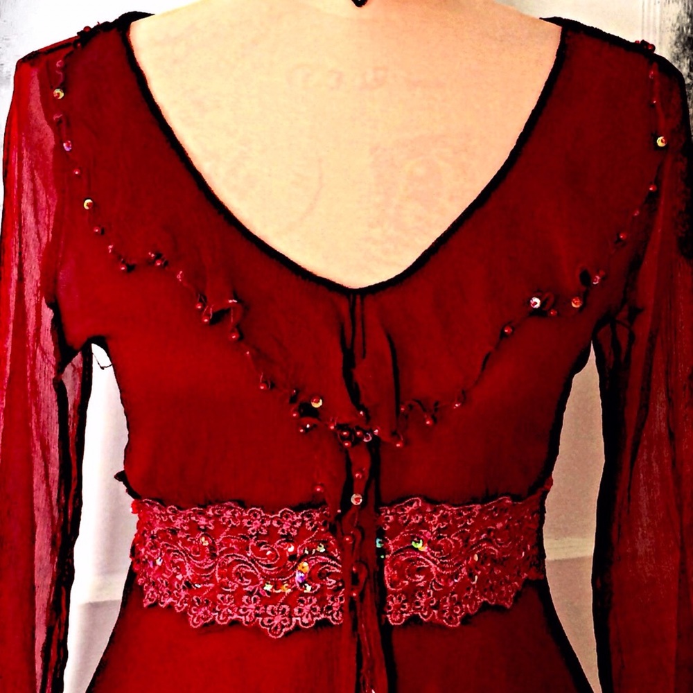 Vintage red top