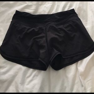 Lululemon Shorts •GREAT CONDITION•