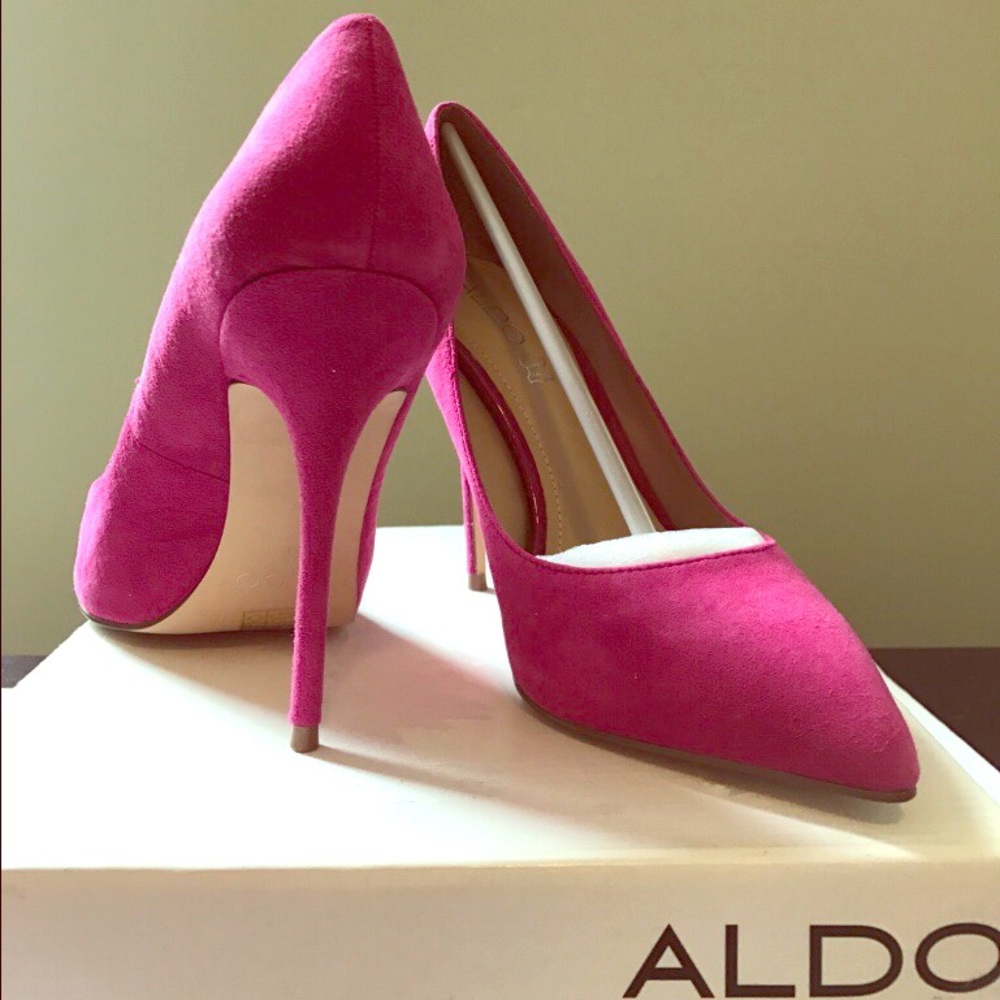 NWOT Fuchsia Aldo Stilettos
