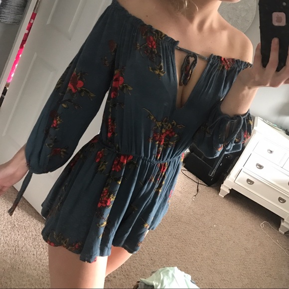 Free People Dresses & Skirts - Free people romper flower