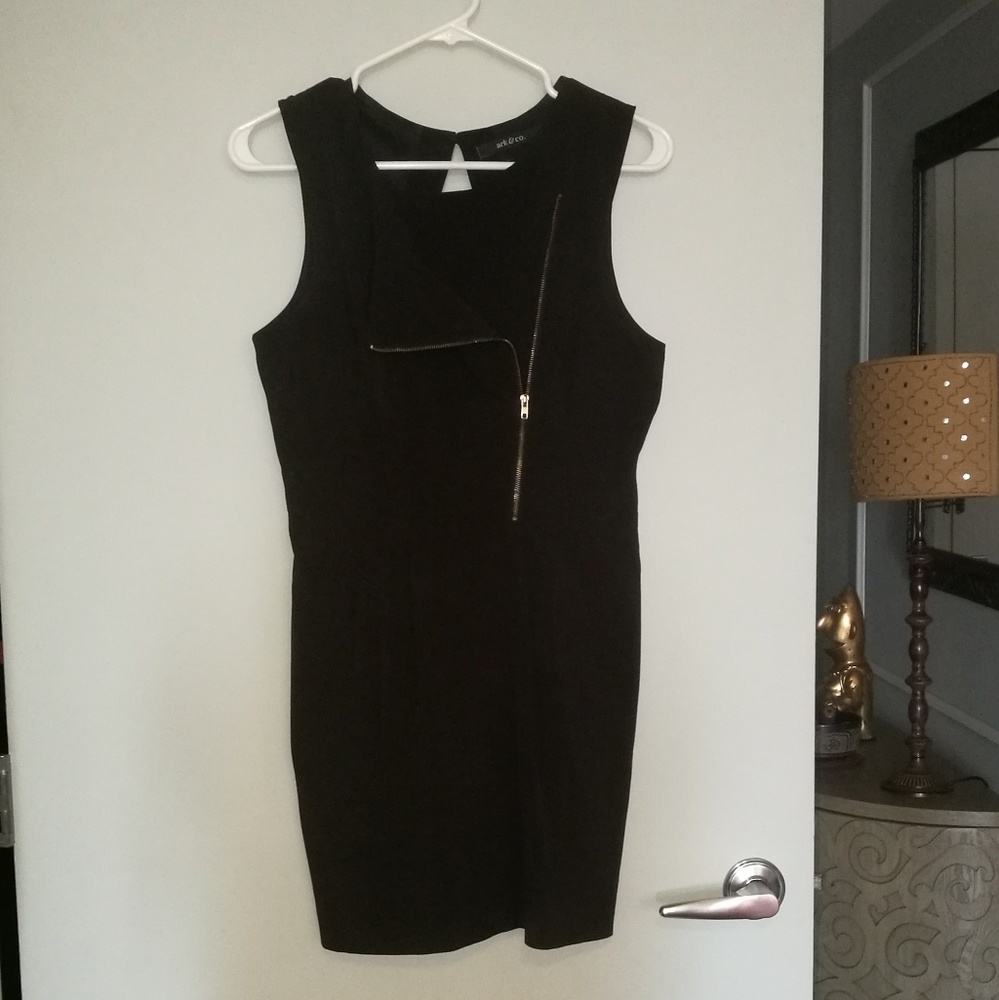 Black Dress w/ Adjustable Front Zipper & Open Back